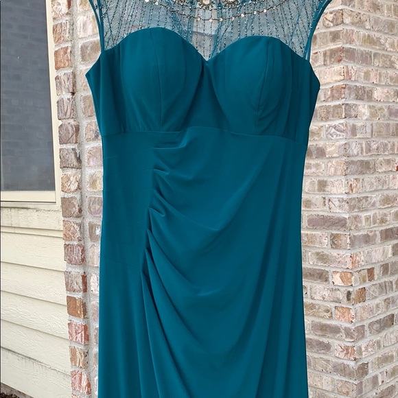 Patra Green Event Dress - Picture 7 of 8